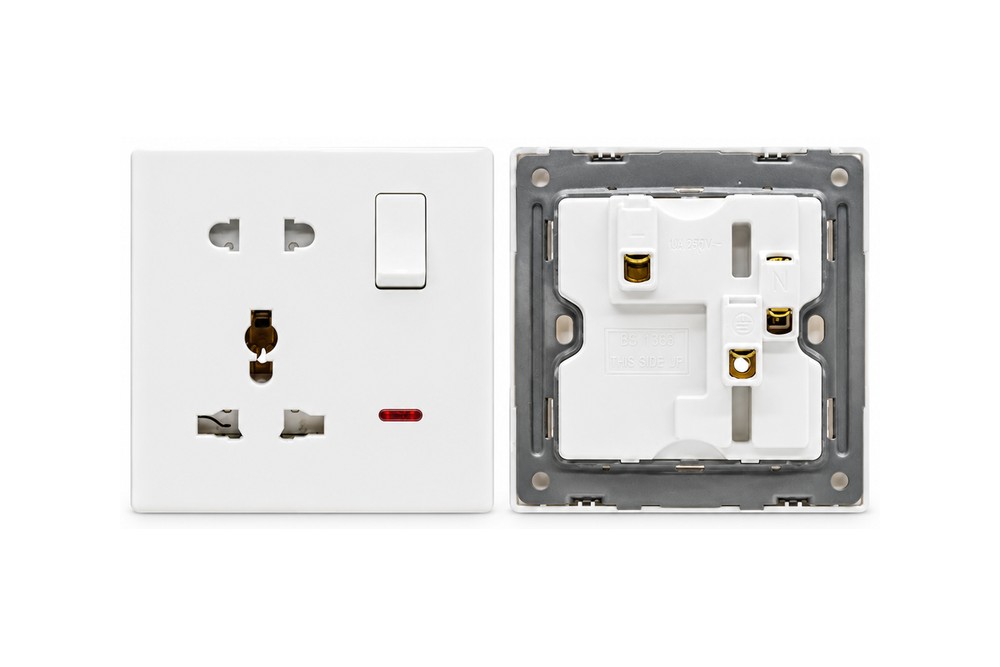 M0501L Double-Gang UK Wall Socket