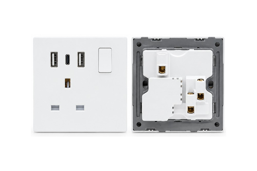 S0301L-USB-C UK Wall Socket with USB-C